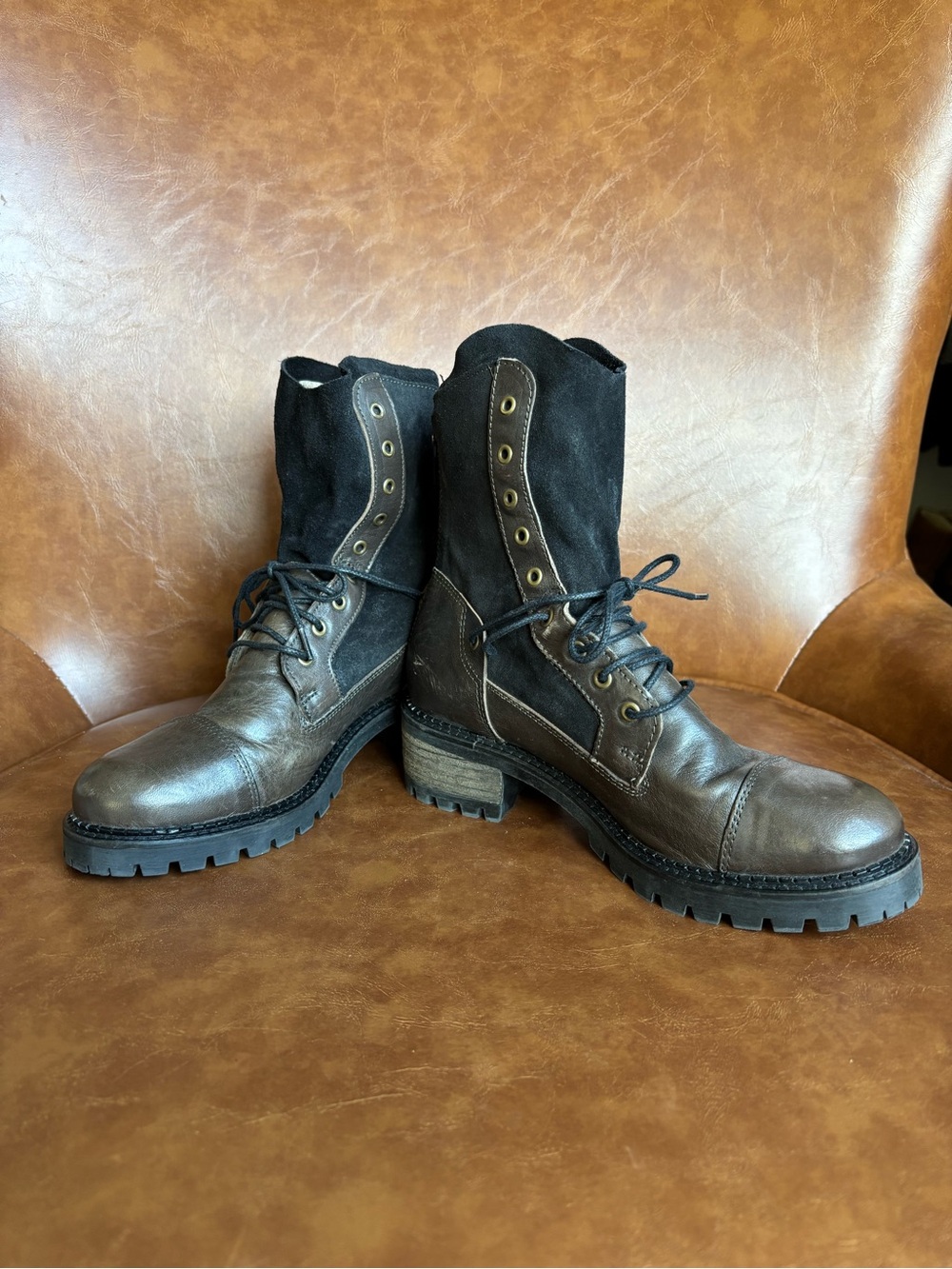 Casta Women's Brown Leather Black Suede Combat Boots Lace-Up Moto Size EU 37 - Picture 2 of 9